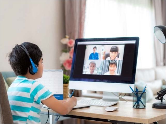 Tomaba clases por Zoom y su mamÃ¡ apareciÃ³ desnuda