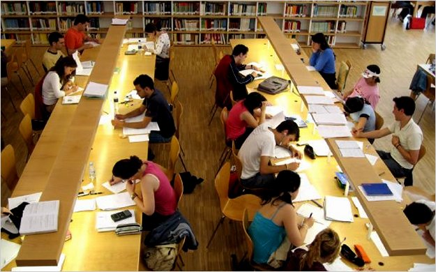 Ecuador aplicarÃ¡ acreditaciÃ³n internacional en la educaciÃ³n
