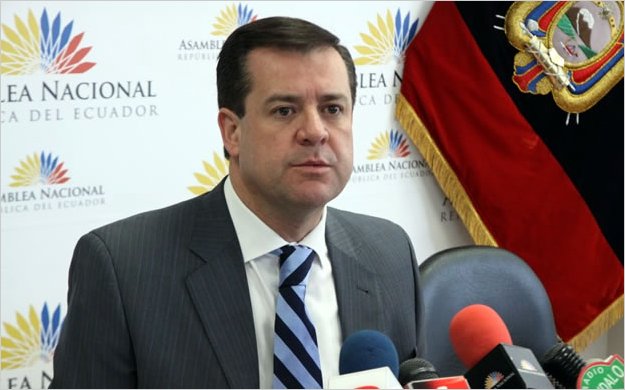 AsambleÃ­sta ecuatoriano denuncian en NTN24 gastos exagerados en contrato de Rafael Correa por publicidad