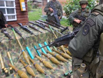Descubren arsenal de armas de de PerÃº, Venezuela y Argentina