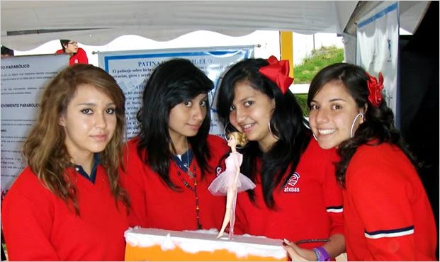 Primera Feria Interna de Ciencia y TecnologÃ­a Colegio Atenas 2011