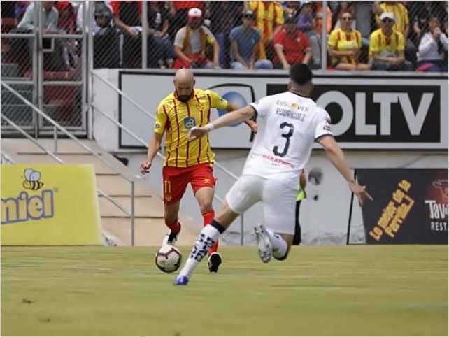 Aucas se impuso por 2 a 1 ante Liga de Quito en el 