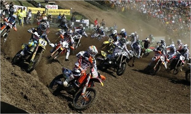 Cairoli y Desalle, victorias en el Mundial de Motocross de Republica Checa