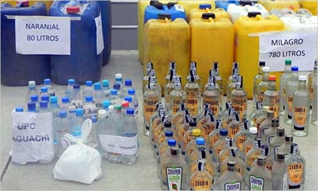 ContinÃºa en Ecuador bÃºsqueda del origen de licor contaminado
