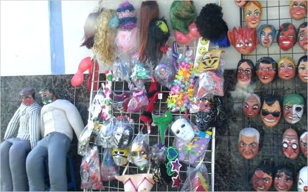 Ecuador se prepara para quemar el AÃ±o Viejo 2013 que agoniza