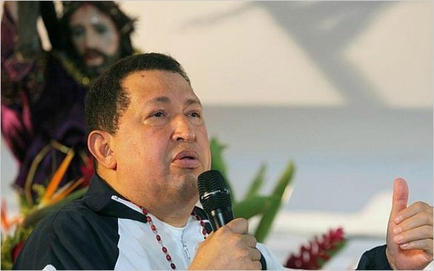ChÃ¡vez llora ante Cristo: Â«Dame vida, no me lleves todavÃ­aÂ»