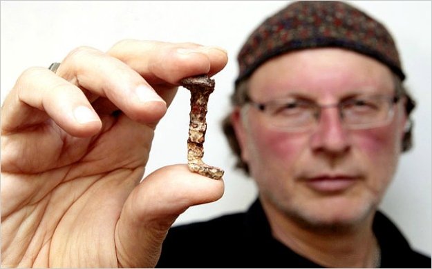 Afriman haber encontrado en JerusalÃ©n dos antiguos clavos que fueron usados para crucificar a JesÃºs