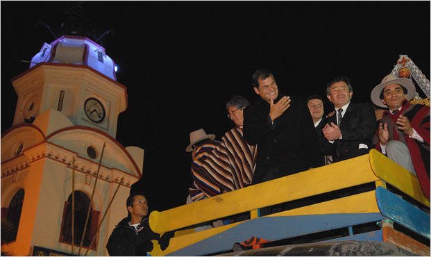 Rafel Correa participÃ³ de las vÃ­speras del Corpus Christi en PujilÃ­