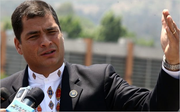 Presidente de Ecuador tilda de 