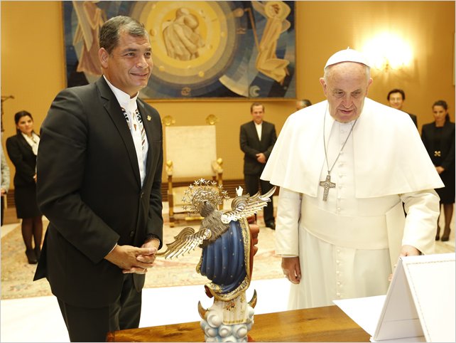 Papa Francisco recibe a presidente de Ecuador Rafael Correa en el Vaticano