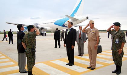 Presidente Correa inaugurÃ³ aeropuerto Regional de Santa Rosa