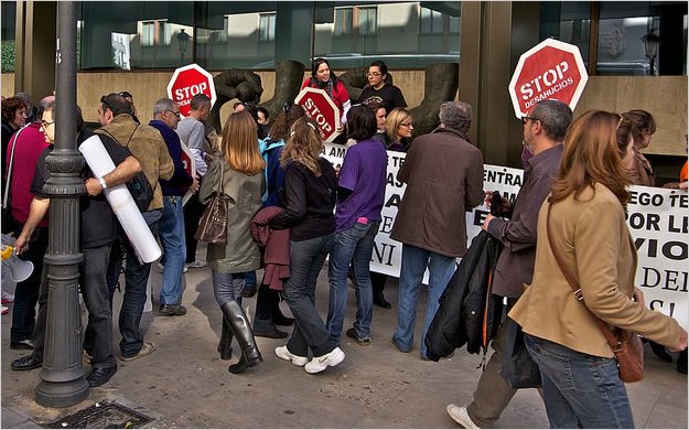Ecuador aplaude fallo europeo sobre desahucios en EspaÃ±a