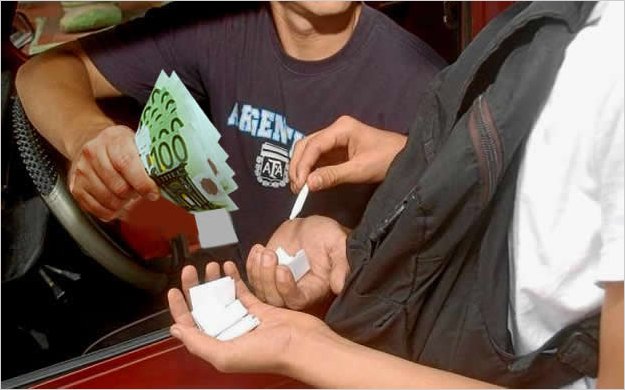 Droga se vende dentro del colegio, segÃºn compaÃ±eros de estudiante fallecida