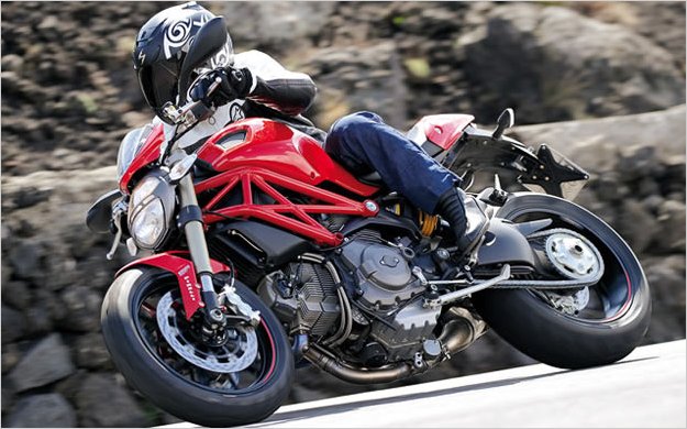 Nueva Ducati Monster 796 GP Replica