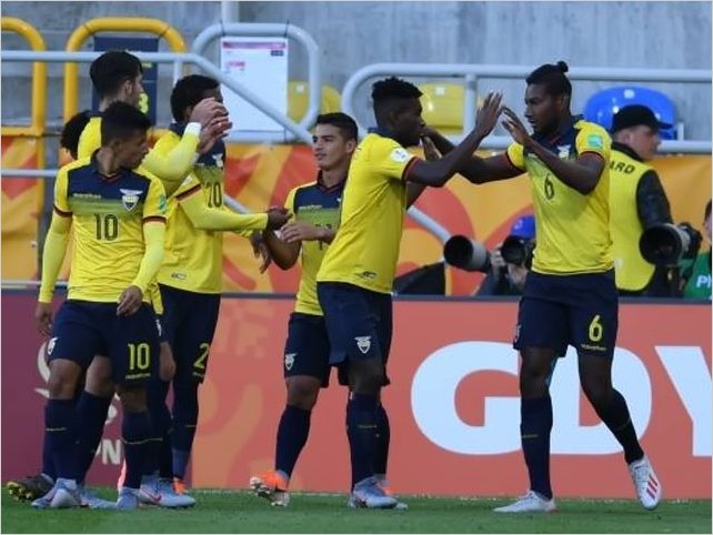 Hist�rico: Ecuador por primera vez en una semifinal de Mundial de Futbol