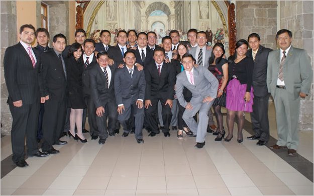 Encuentro de graduados para mejoramiento continuo en la ESPE Latacunga