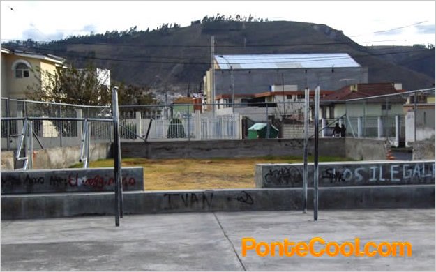 Mal estado de espacios deportivos en Ambato