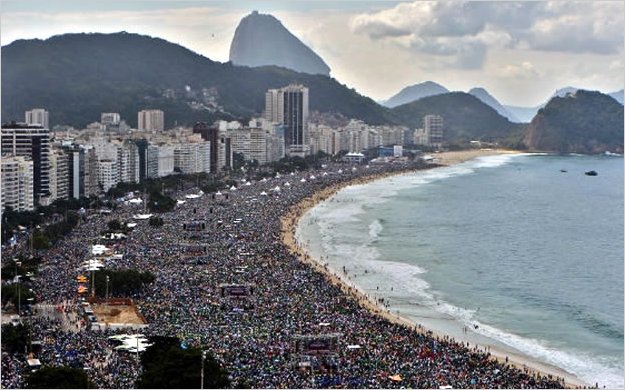 Papa Francisco llama a jÃ³venes a cambiar el mundo