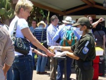 Ingreso de turistas a Galapagos se mantiene sin restricciones, a pesar de gripe A