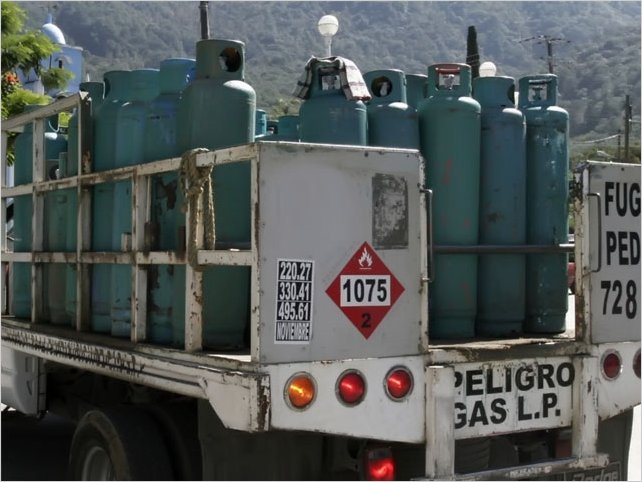 Falta de control de autoridades permiten la especulaciÃ³n del gas en Tungurahua