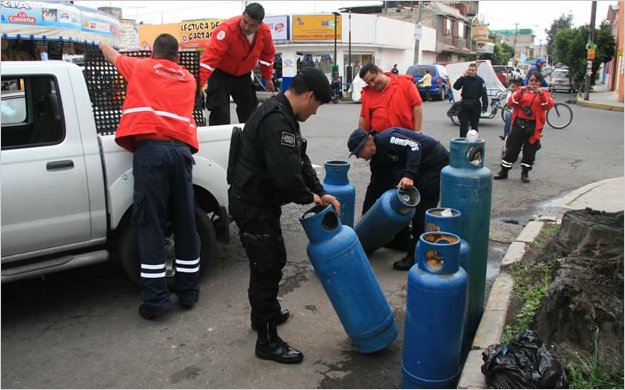 Ecuador entregarÃ¡ una tarjeta inteligente para combatir el contrabando de gas en la frontera