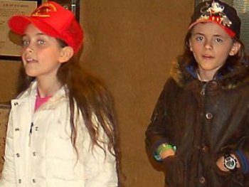 Retrasan de nuevo la audiencia de la custodia de los hijos de Michael Jackson