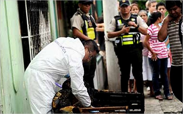 Mueren cinco menores en incendio en Guayaquil