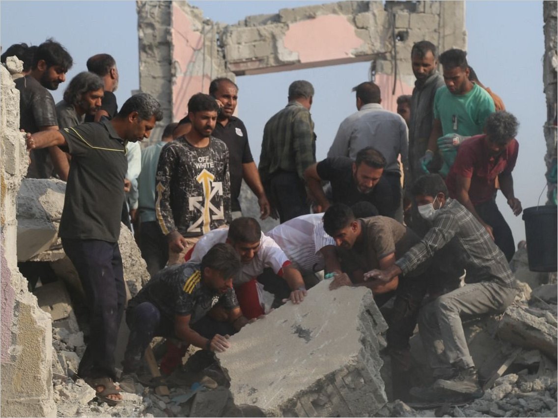 Se confirma que la escuela de niñas en Irán donde murieron 168 personas en los ataques de EE.UU. e Israel fue bombardeada en repetidas ocasiones