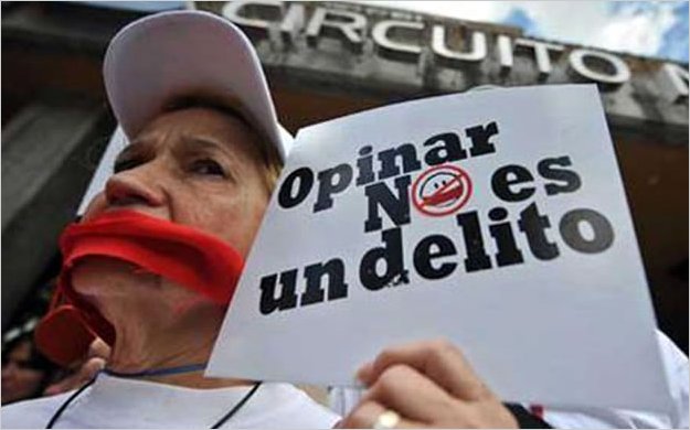 HRW: Ley de comunicaciÃ³n de Ecuador 