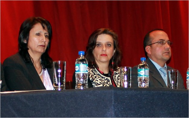 Autoridades de Cotopaxi resaltan importancia del Libro de Ana MarÃ­a
Larrea