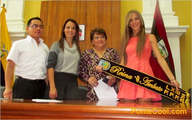 La ex reina Srta. Luisa Cobo Callejas, donÃ³ la Banda para la nueva reina de Ambato 2014