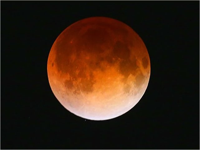 PrepÃ¡rense para un raro eclipse total de luna sangrante el 8 de octubre