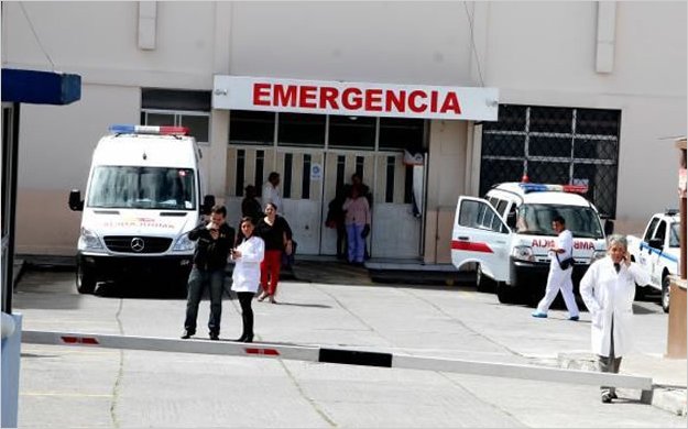 Correa dispone reclutar mÃ©dicos extranjeros ante posible crisis sanitaria en Ecuador