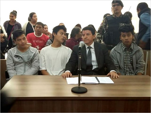 Amenazan a estudiantes con 7 aÃ±os de cÃ¡rcel por protestar por la eliminaciÃ³n de la jornada nocturna