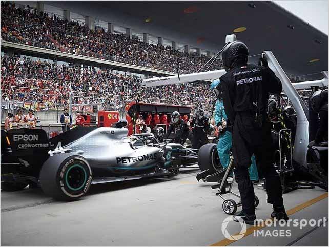 Mercedes lo hace de nuevo y logra una parada en boxes doble de FÃ³rmula 1 que parece imposible