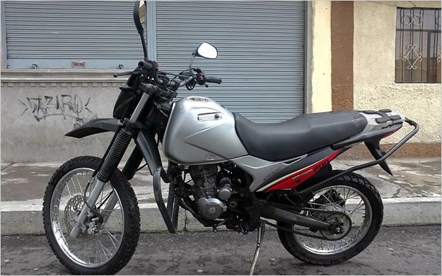 PolicÃ­a Nacional recupera motocicleta robada en Tungurahua