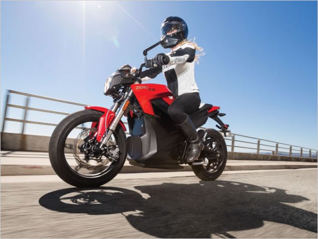 Las primeras motos elÃ©ctricas con autonomÃ­as de hasta 300 kilÃ³metros ya estÃ¡n aquÃ­