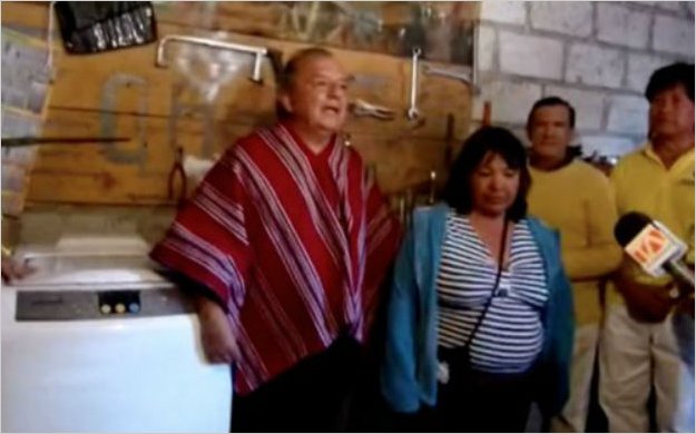 Tribunal electoral de Ecuador multa a candidato presidencial Ãlvaro Noboa