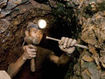 MinerÃ­a. 5 concesiones mineras y 6 plantas, suspendidas  
