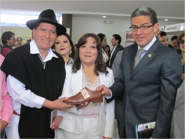 Se realizÃ³ la inauguraciÃ³n de la Feria Internacional del Calzado FICCE 2019 en Ambato