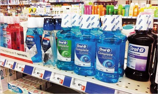 Ecuador prohÃ­be venta de enjuague bucal fabricado en Colombia