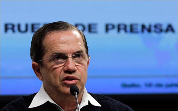 PatiÃ±o denuncia amenaza de Reino Unido con asaltar embajada de Ecuador por caso Assange