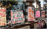 Protesta de j�venes en Ambato ante las corridas de toros