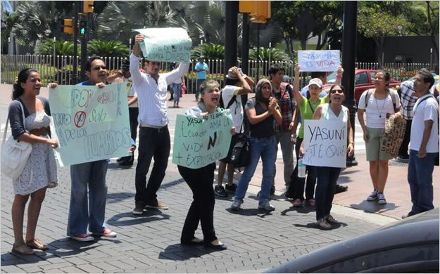 Protestas de jÃ³venes en Quito por explotaciÃ³n del Yasuni
