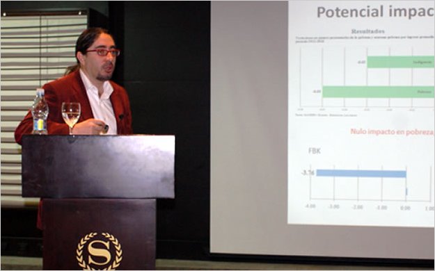 Secretario del SENPLADES presenta logros en la economÃ­a del paÃ­s