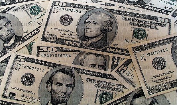 Ecuador busca recaudar USD 300 millones con reforma tributaria