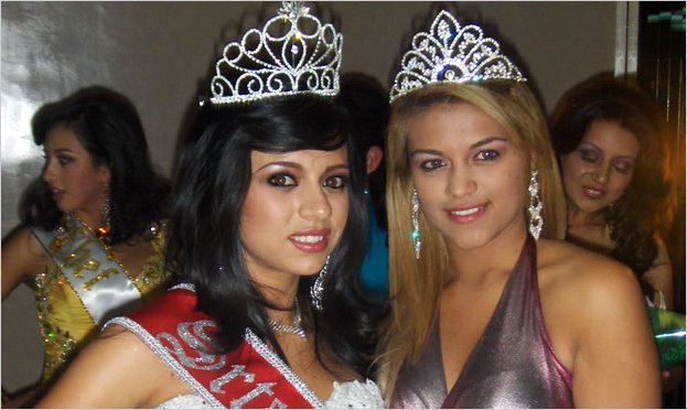 La Escuela de GatronomÃ­a Cuisine celebrÃ³ su octavo aniversario con la elecciÃ³n de su reina