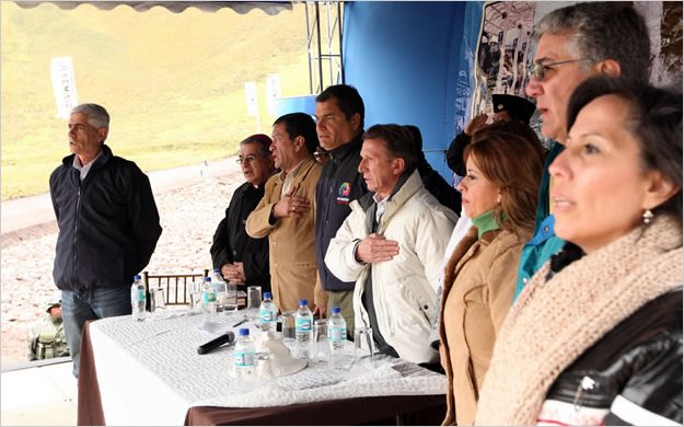 Presidente inaugura multipropÃ³sito en Tungurahua