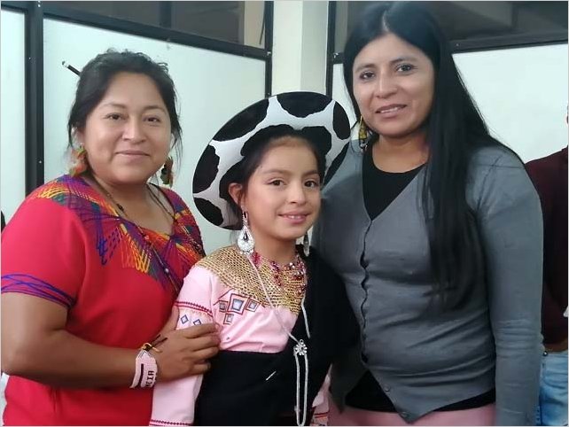 NiÃ±a saraguro pide al presidente LenÃ­n Moreno 