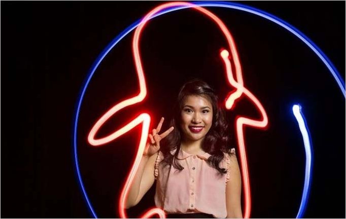 Cyrene en Snapchat ganÃ³ alrededor de 750,000 dÃ³lares el aÃ±o pasado y construyÃ³ un negocio haciendo lentes de realidad aumentada